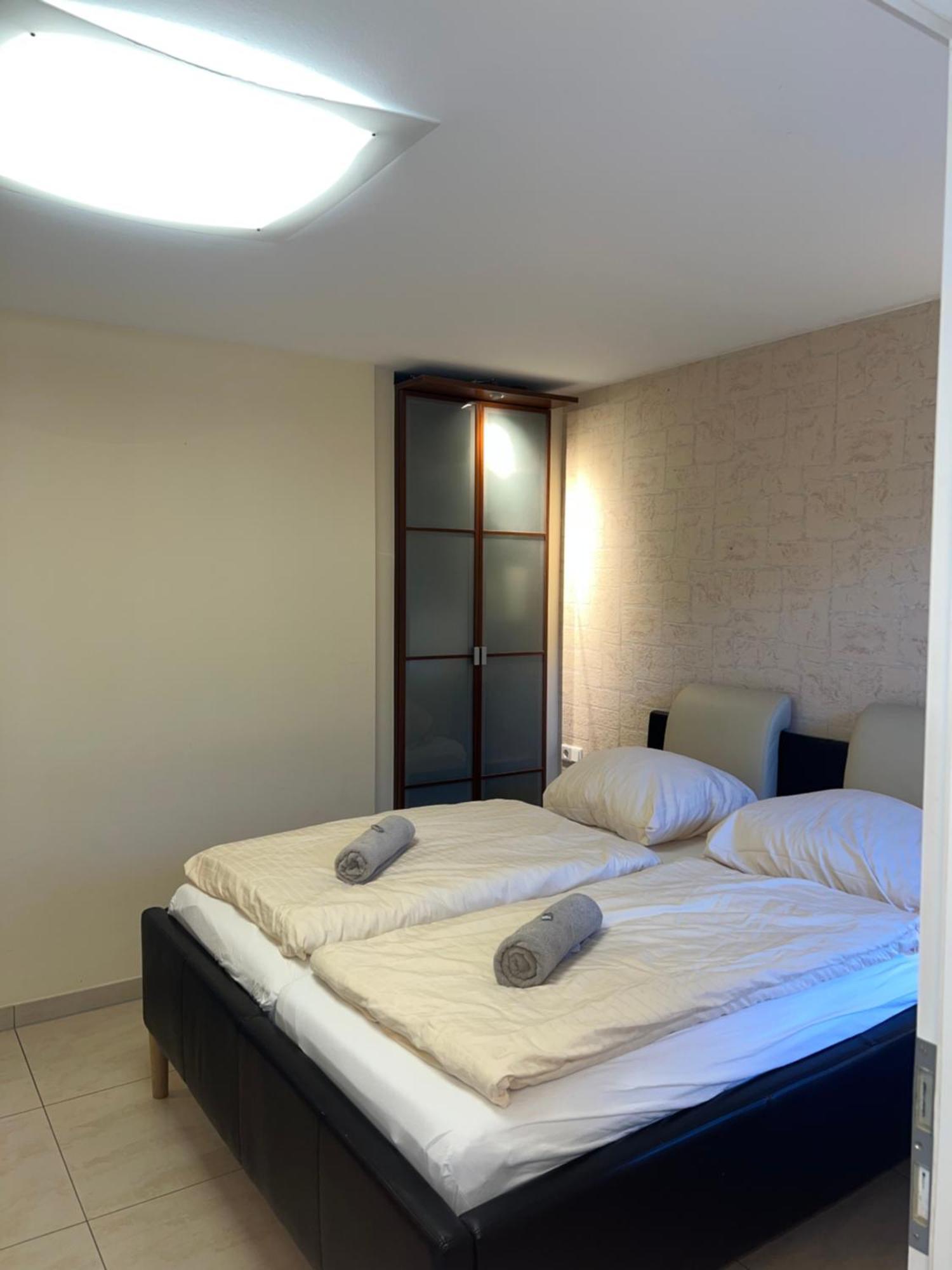 Hotel Hof 19 - Nuernberg Nord Херольдсберг Экстерьер фото