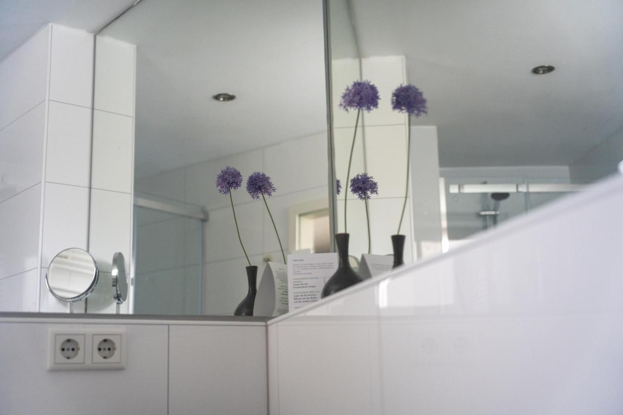 Hotel Hof 19 - Nuernberg Nord Херольдсберг Экстерьер фото
