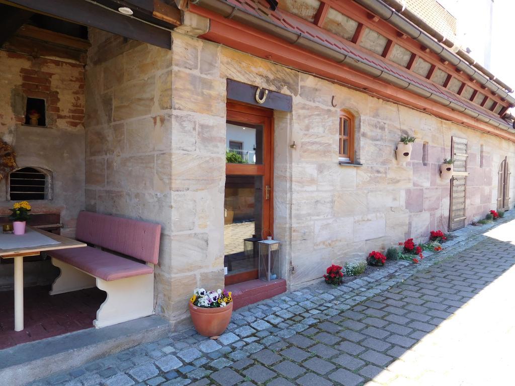 Hotel Hof 19 - Nuernberg Nord Херольдсберг Экстерьер фото